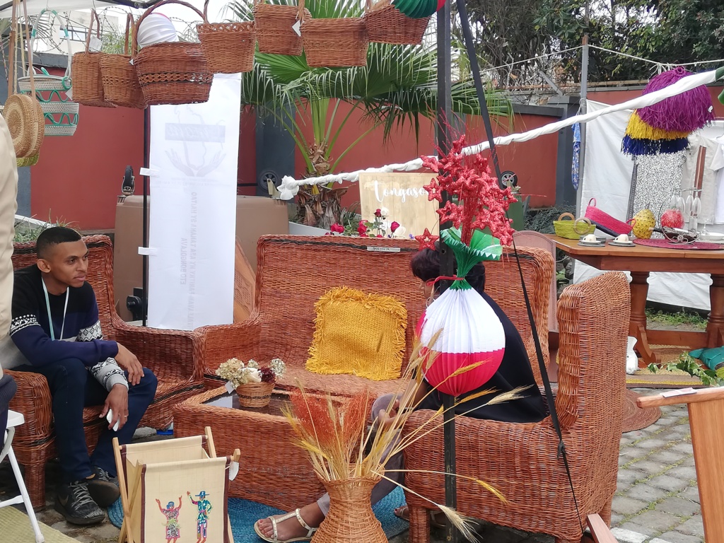 international day of handicrafts