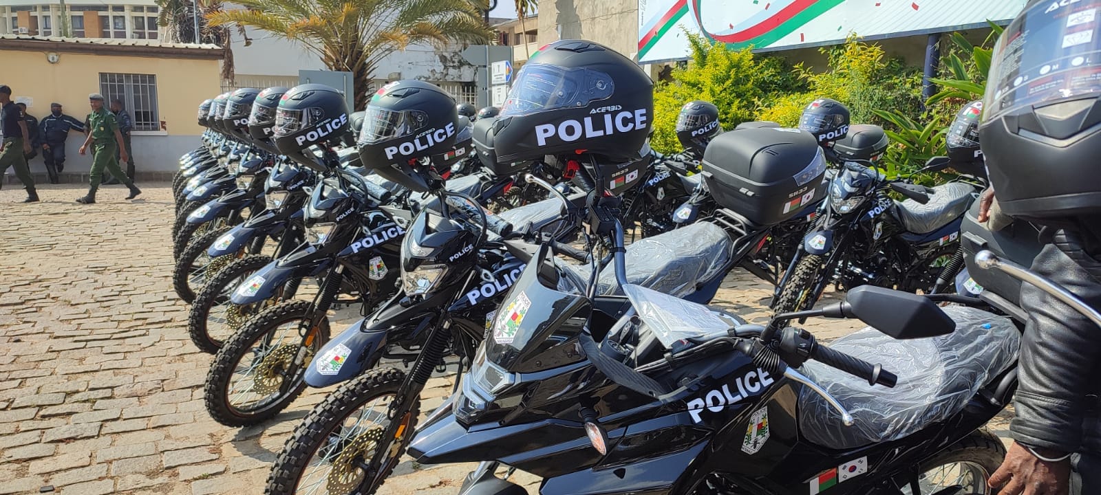 MALAGASY POLICE