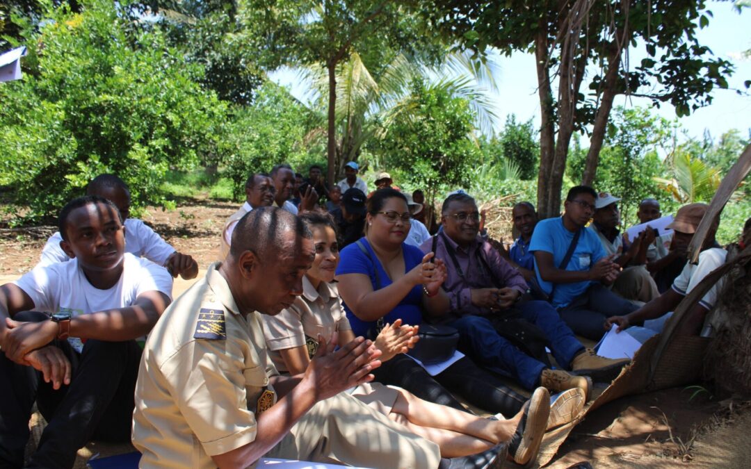 ORANGE GROWERS IN MELAKY REGION, MADAGASCAR